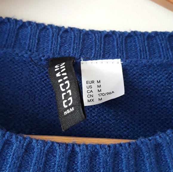 H & M COMFY SLOTH SWEATER - Picture 2 of 5